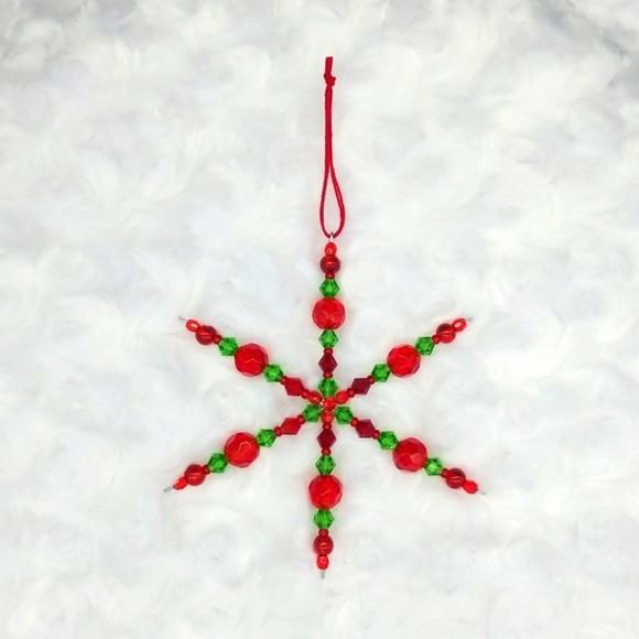 6 Hand Crafted Handmade Beaded Red & Green Snowflake Ornaments - Picture 11 of 12